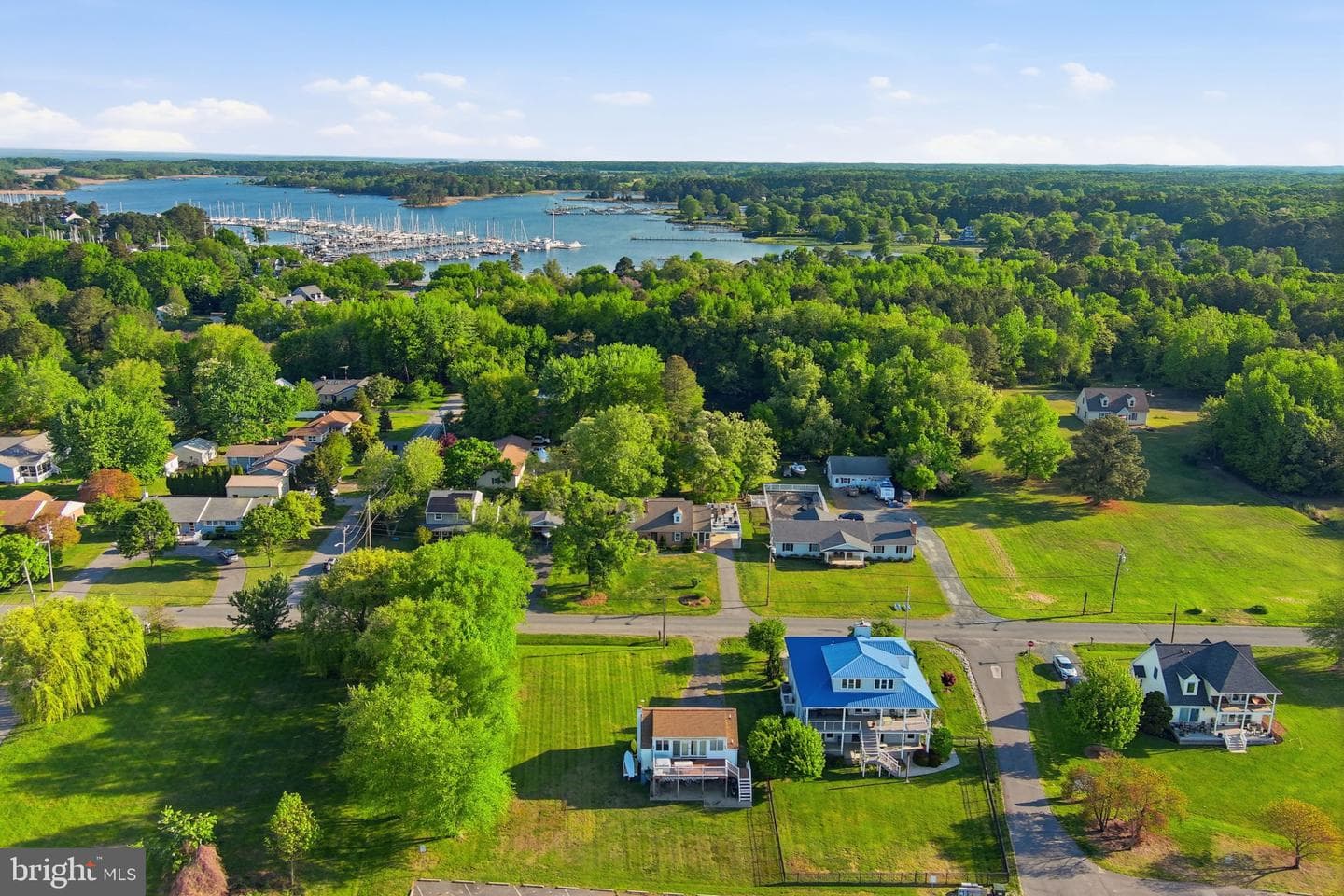 20916 Bayside Avenue photo 41