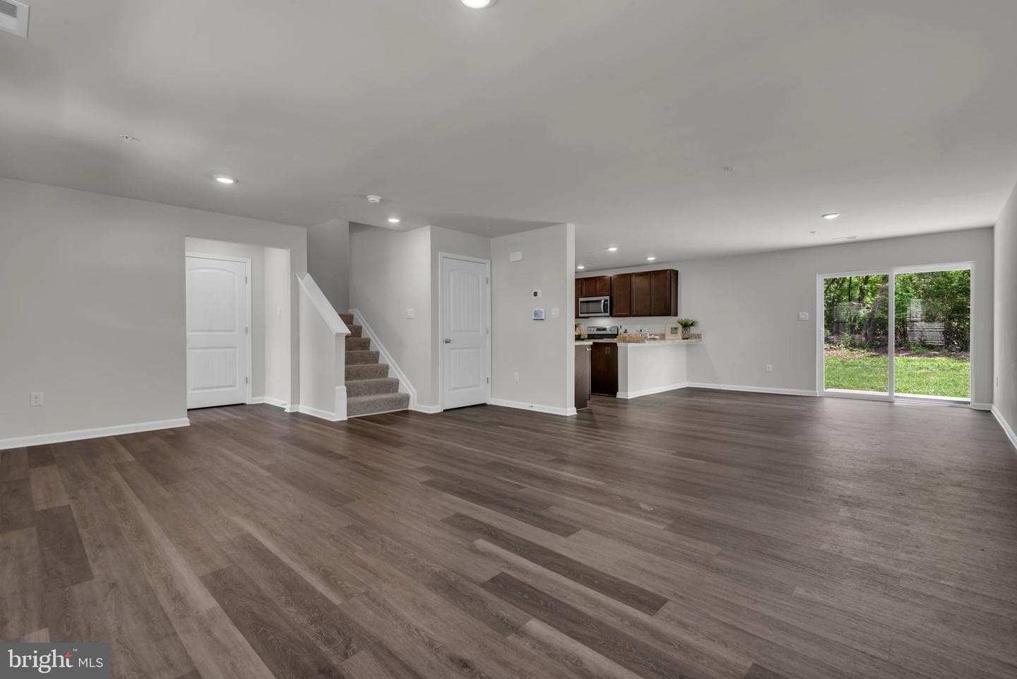 107 Flying Cloud Drive photo 11
