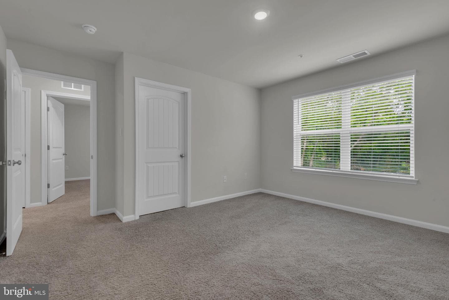 107 Flying Cloud Drive photo 22