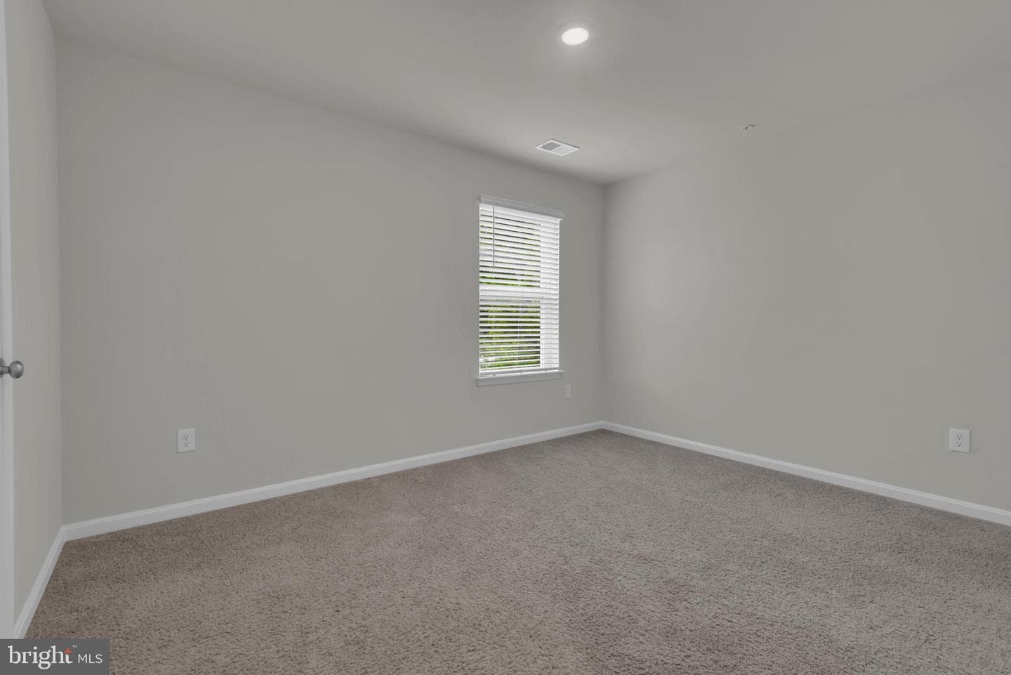 107 Flying Cloud Drive photo 25