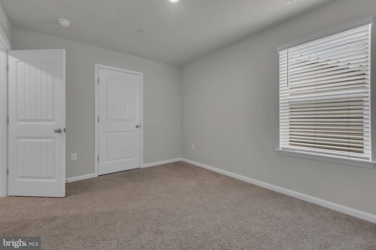 107 Flying Cloud Drive photo 26