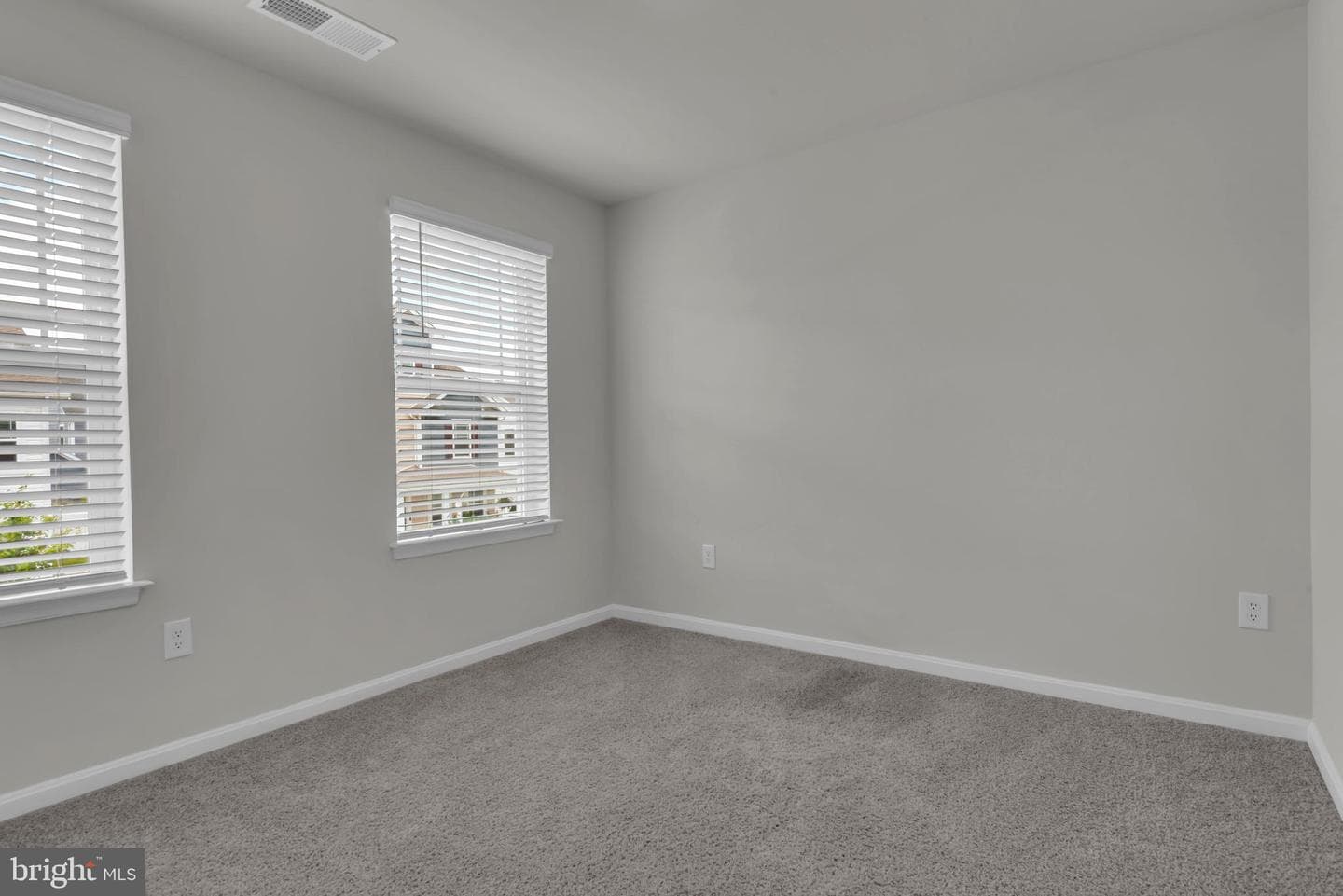 107 Flying Cloud Drive photo 29
