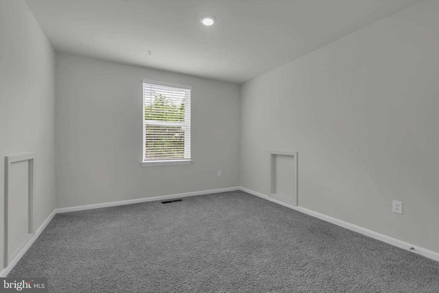 107 Flying Cloud Drive photo 33