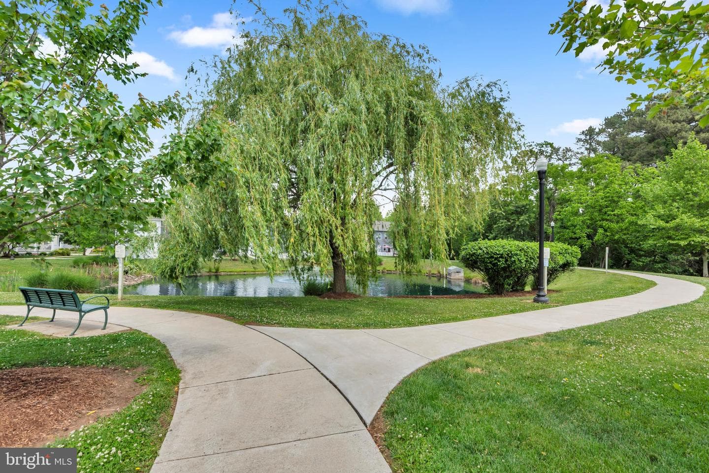 107 Flying Cloud Drive photo 40