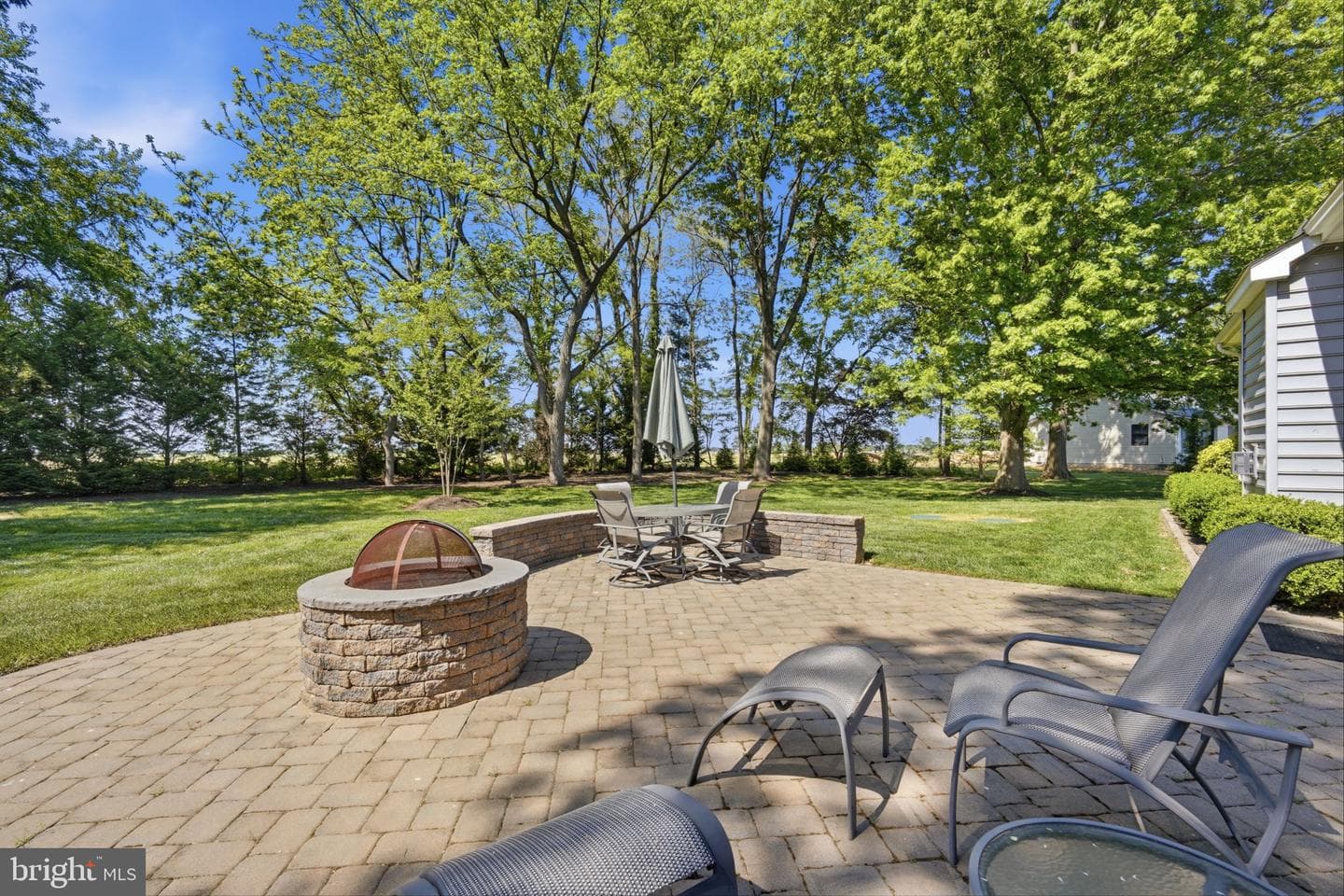 1014 Twin Court photo 24