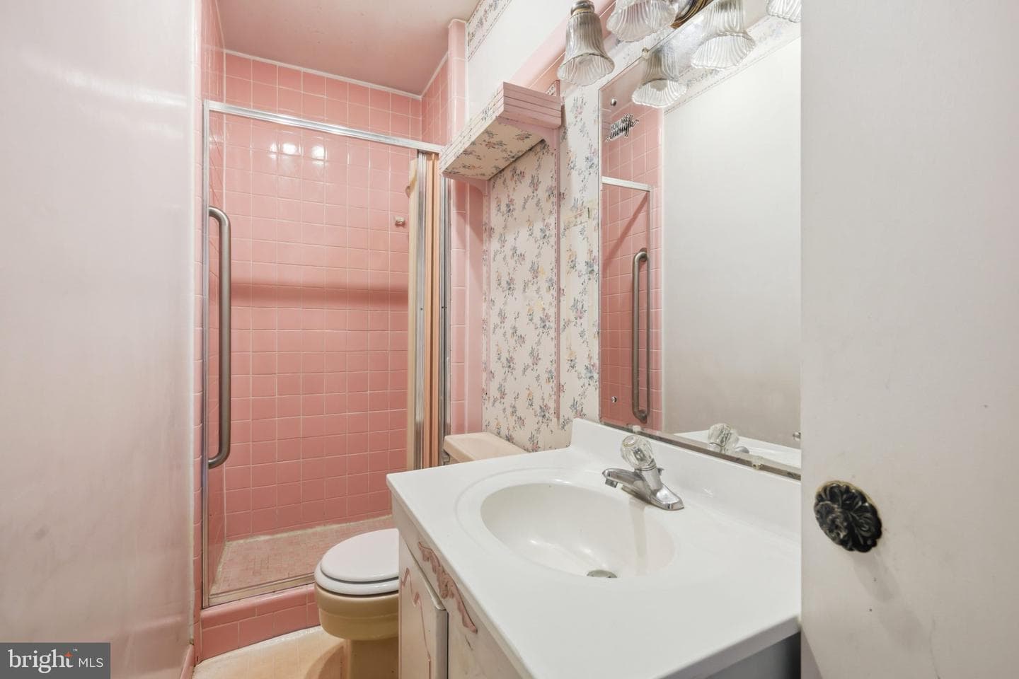 25750 Collins Avenue photo 32