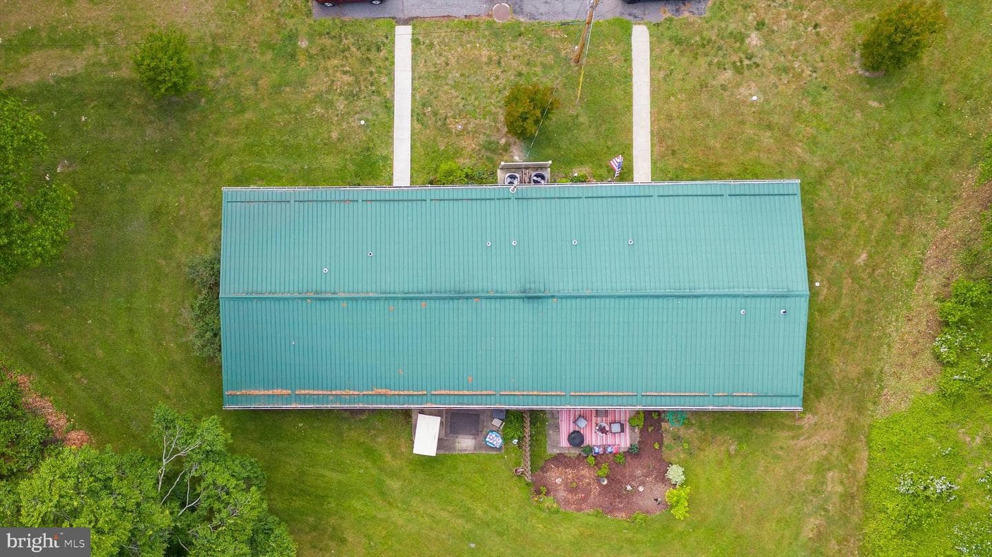 21363 Lynn Lane photo 17