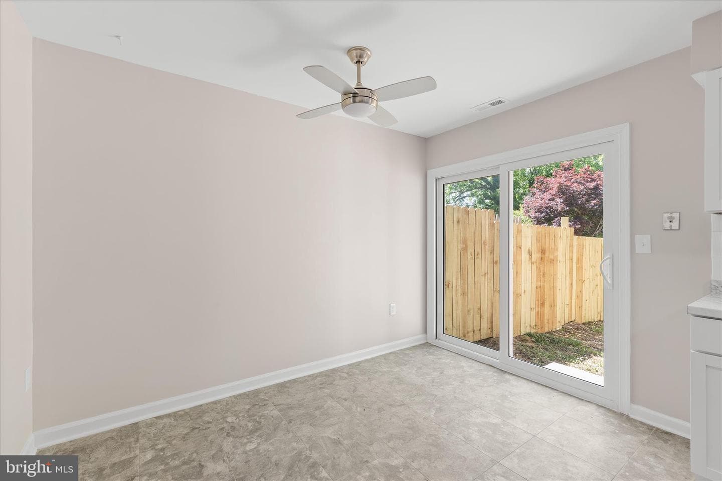 423 Calvert Street photo 10
