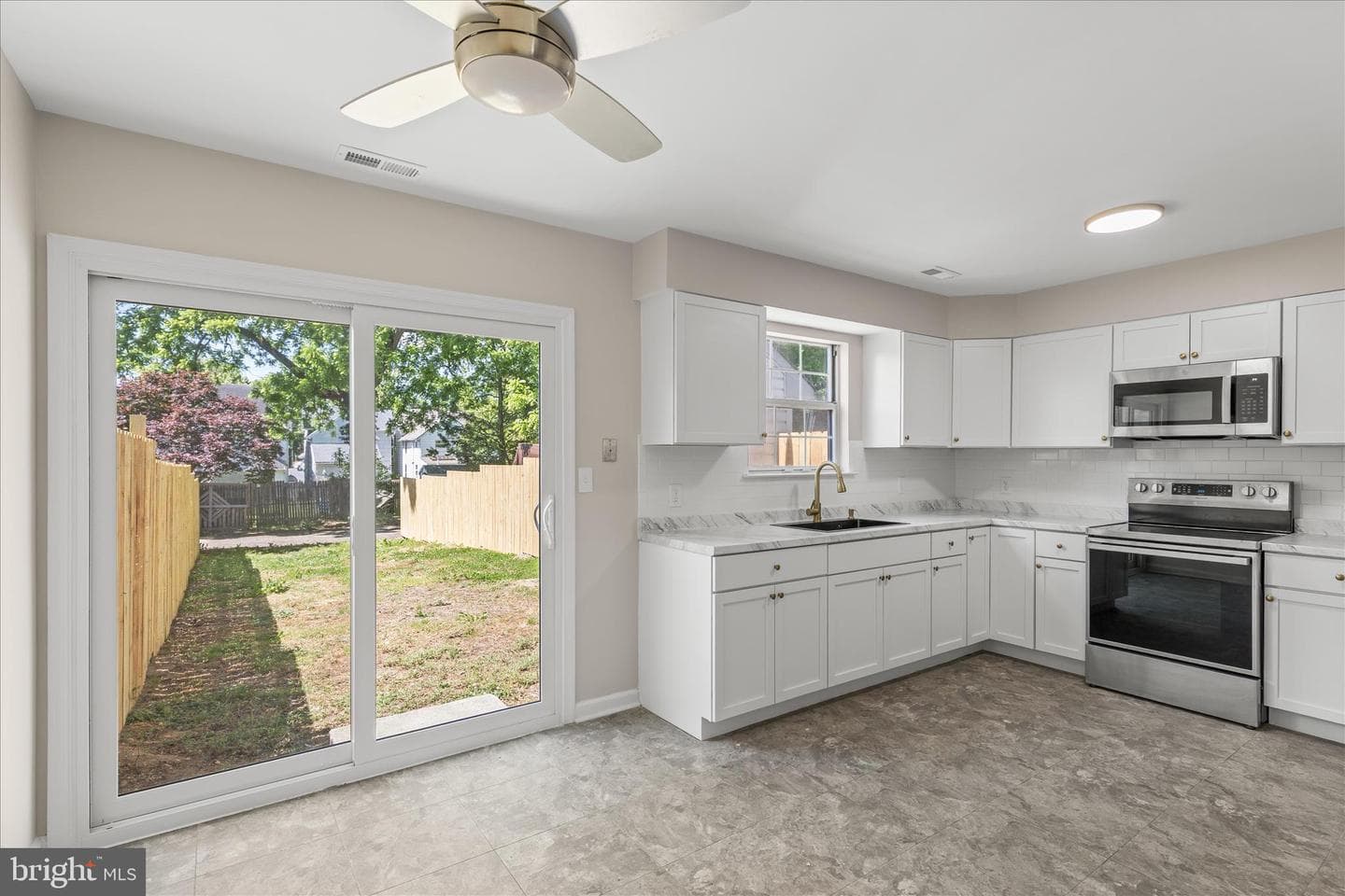 423 Calvert Street photo 11