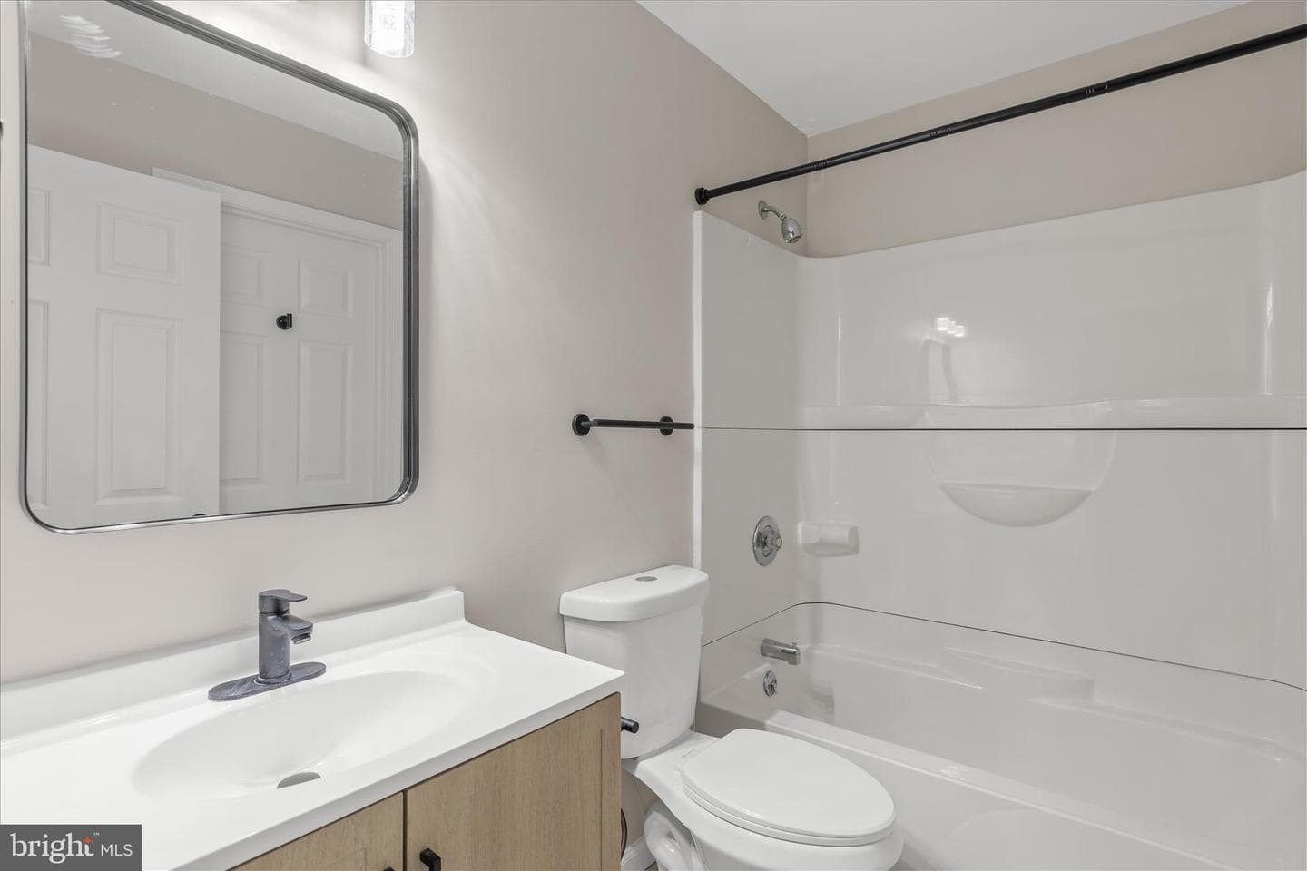 423 Calvert Street photo 21