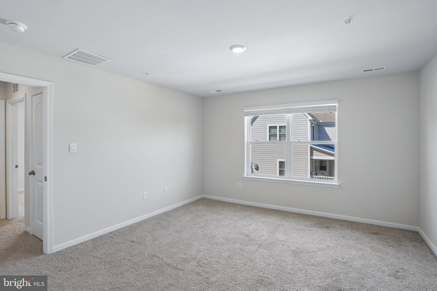 102 Flying Cloud Drive photo 39