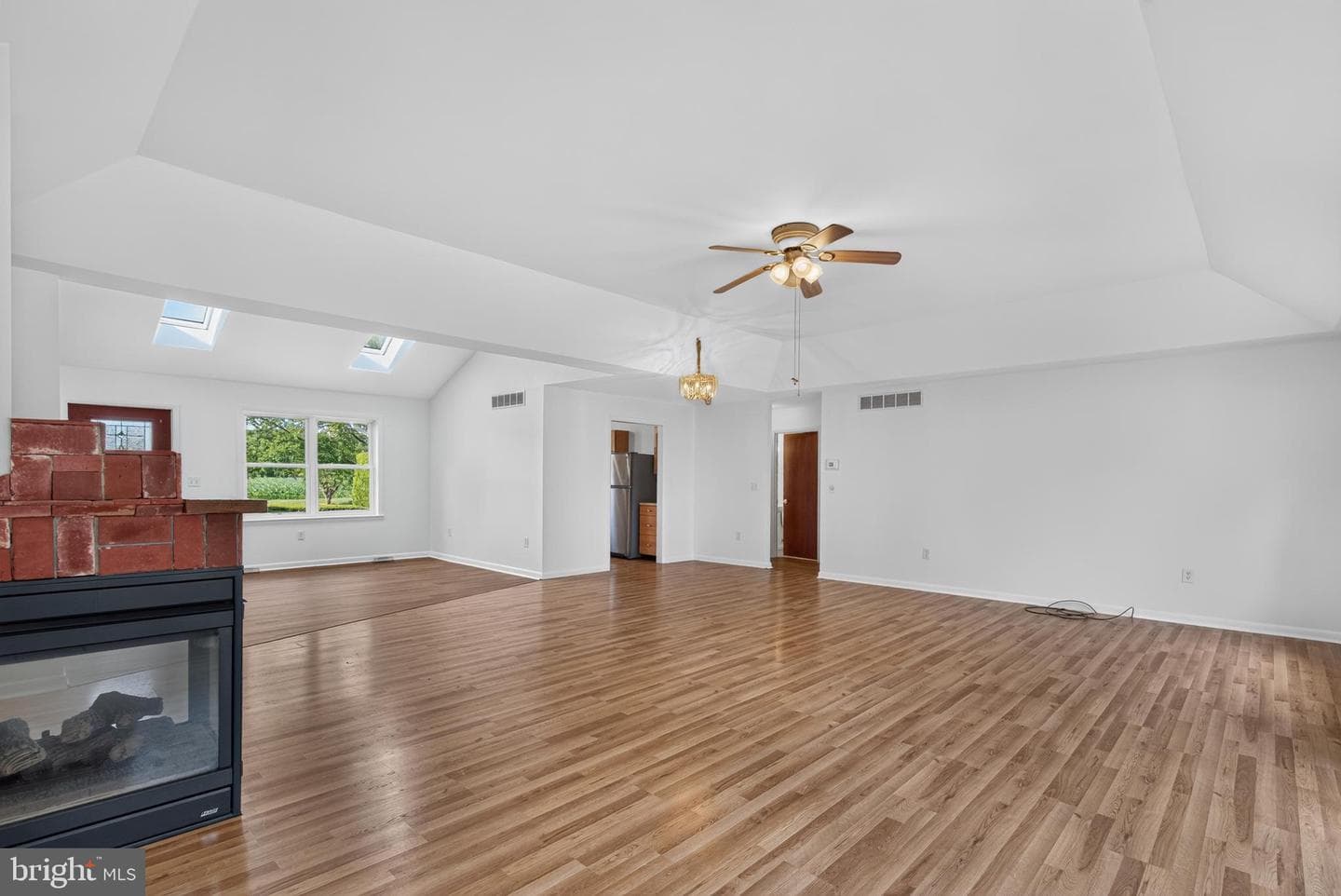 105 Dogwood Drive photo 6
