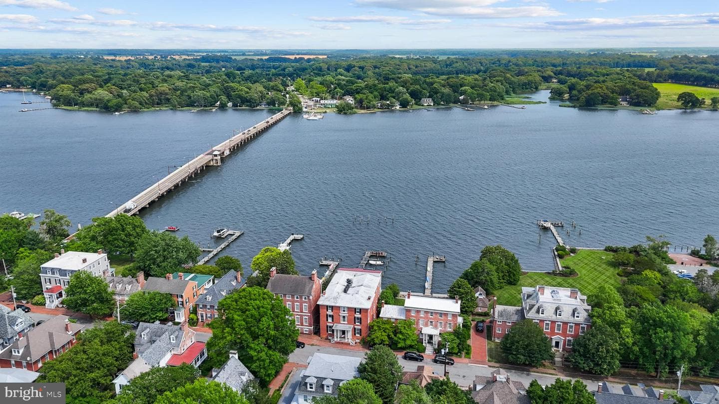 105 N Water St # 2, Chestertown