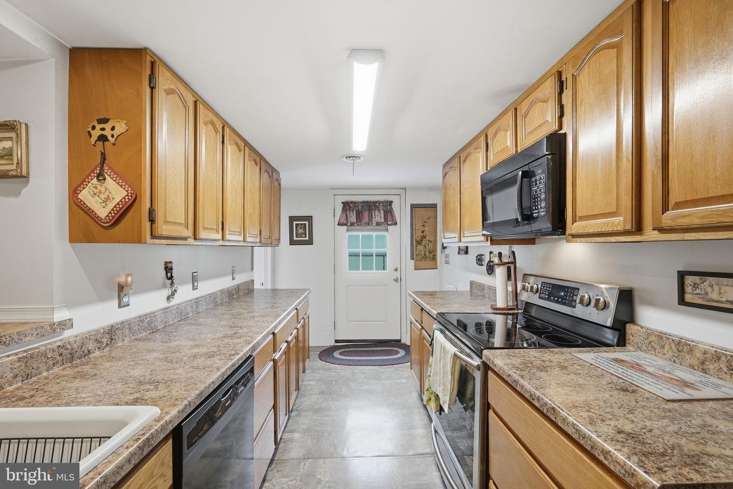 21384 E Sharp Street photo 6