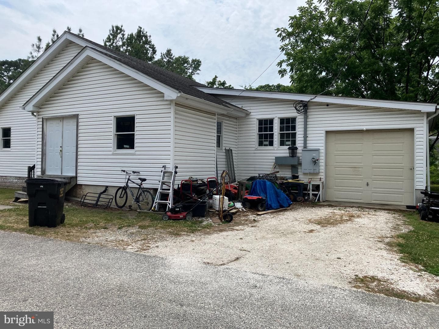 5804 Downey Avenue photo 2
