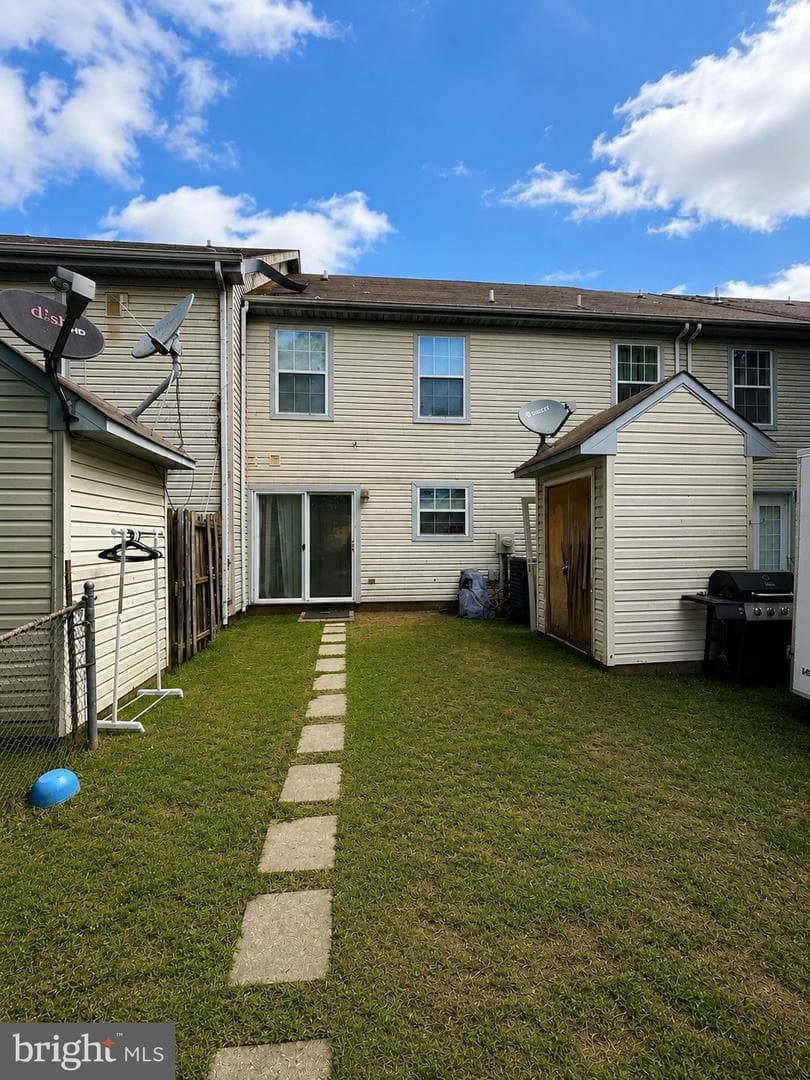 409 Calvert Street photo 9