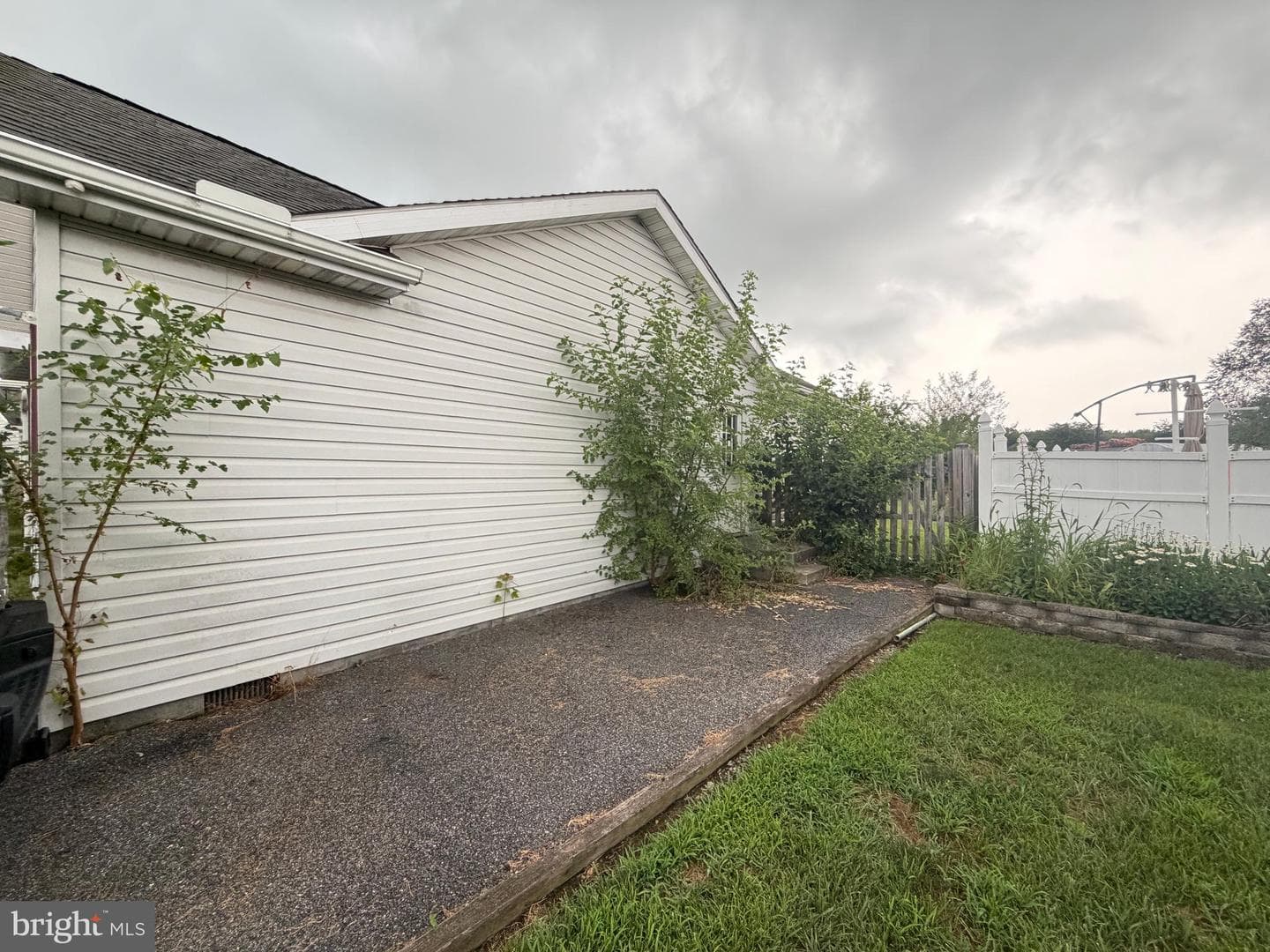 25028 Heather Lane photo 36