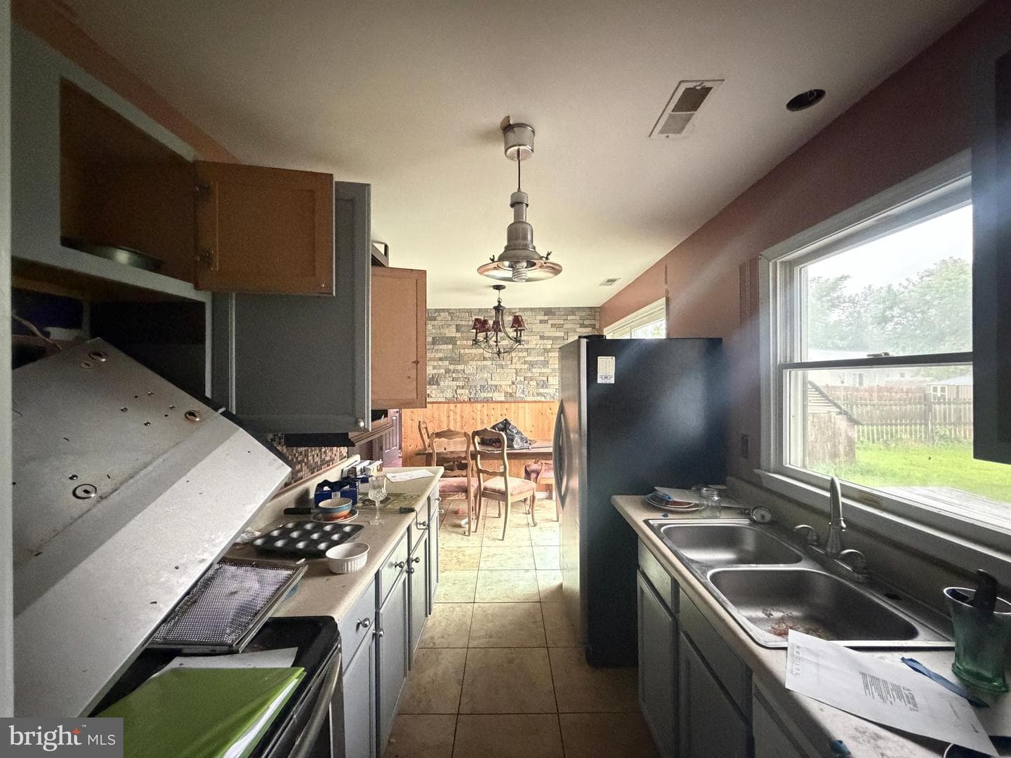25028 Heather Lane photo 9