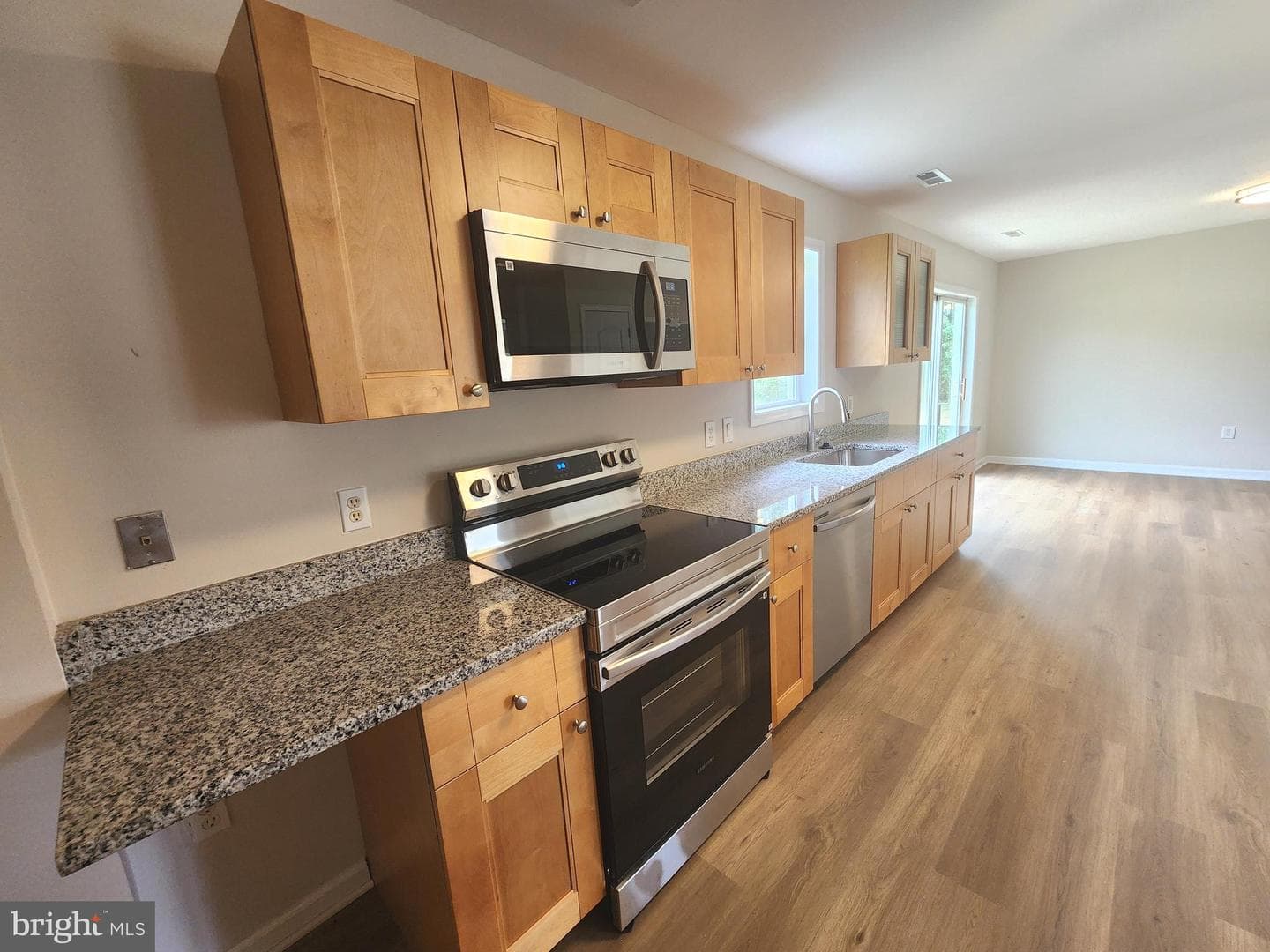 5925 Williams Street photo 18