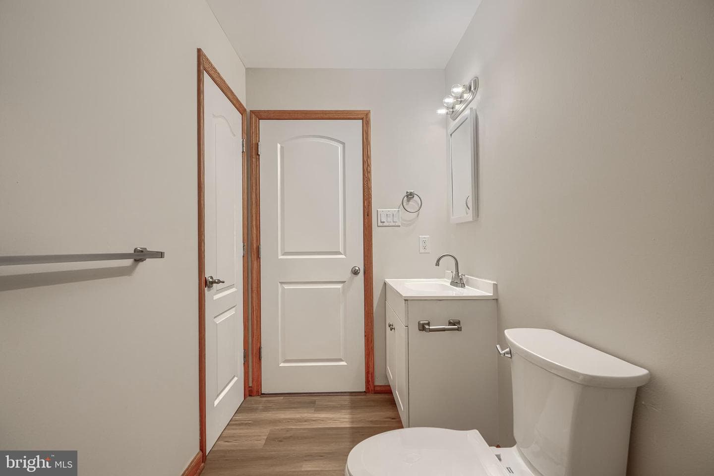 5925 Williams Street photo 27