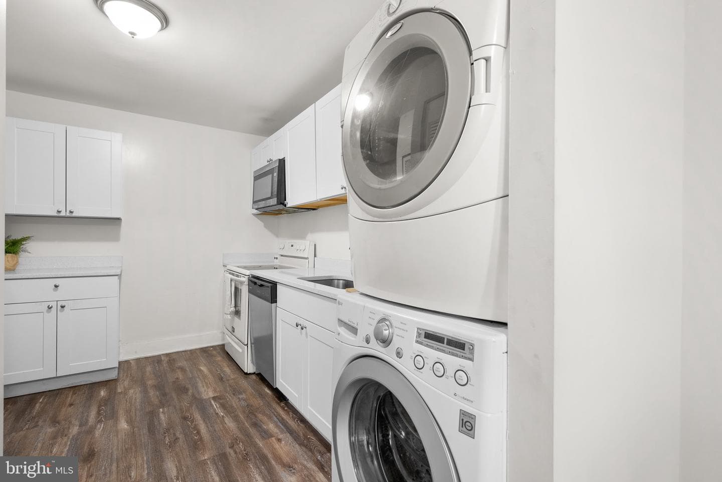 12001 Old Columbia Pike #810 photo 6