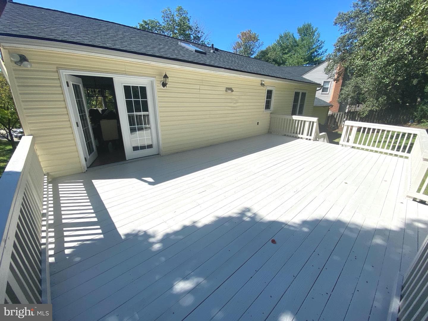2412 Glenmore Terrace photo 10