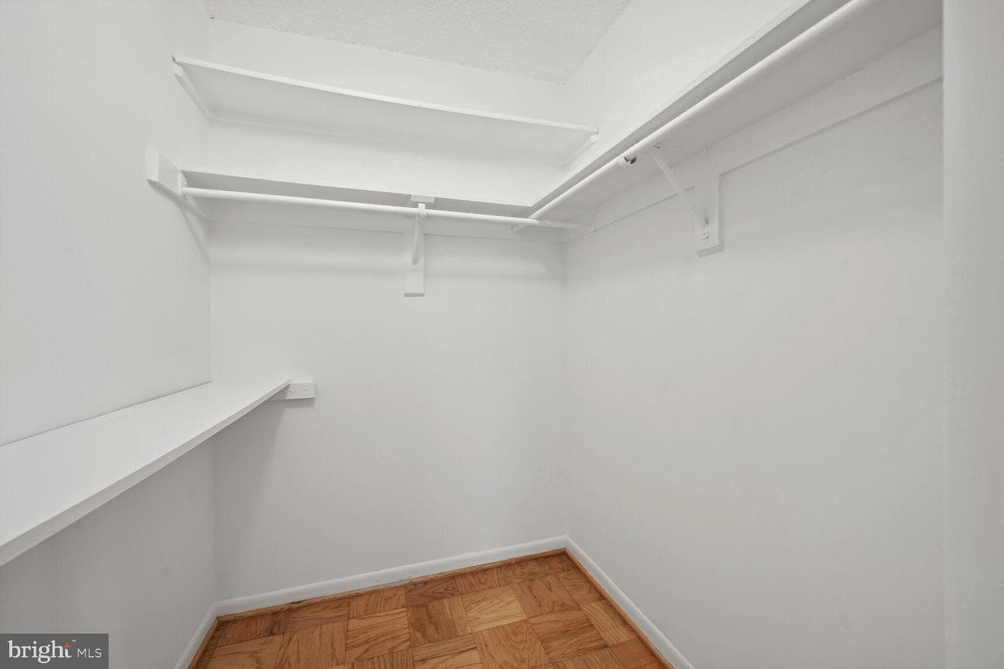 4601 N Park Avenue #709-J photo 13