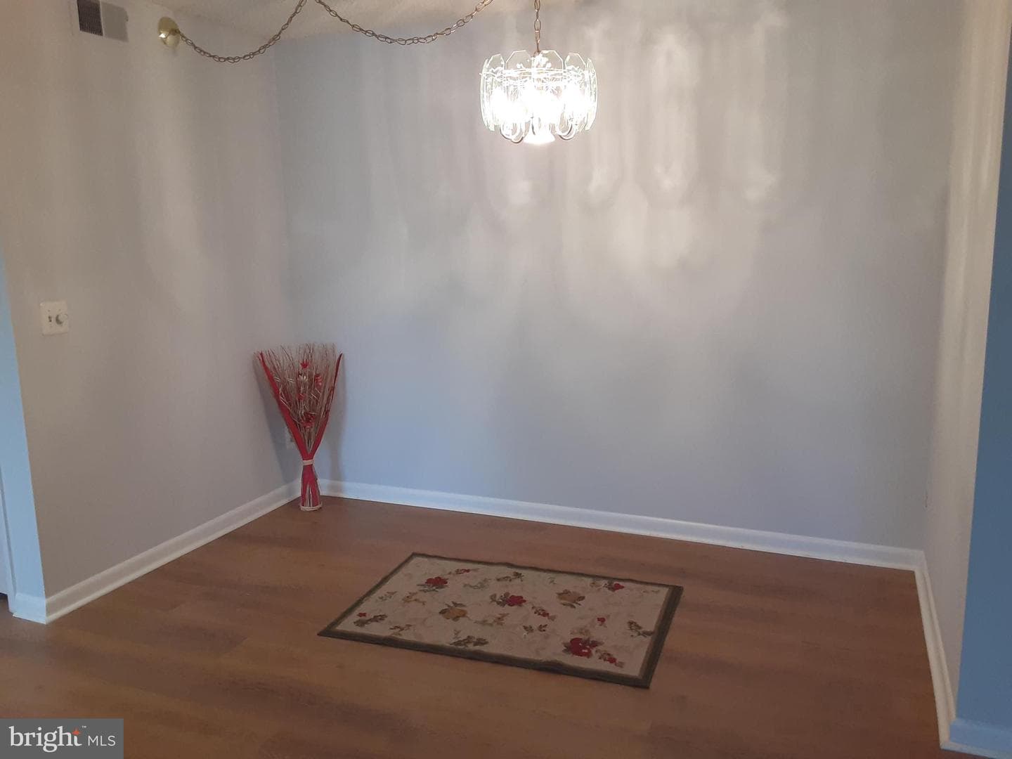 15201 Elkridge Way #93-2j photo 4