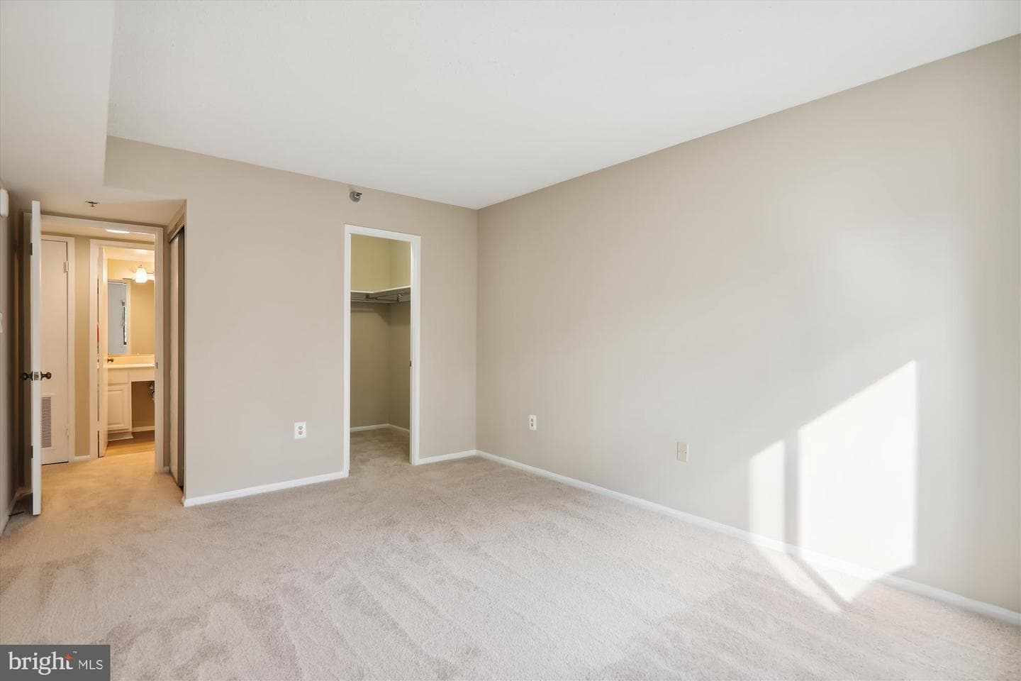15100 Interlachen Drive #4-816 photo 15