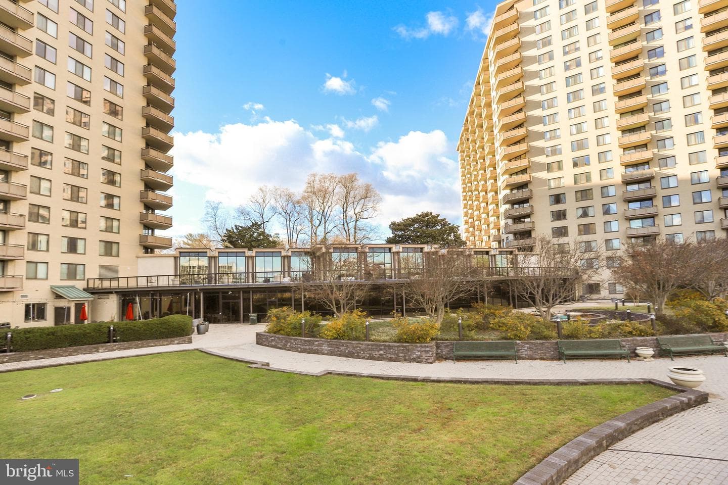 5225 Pooks Hill Road #328s photo 4