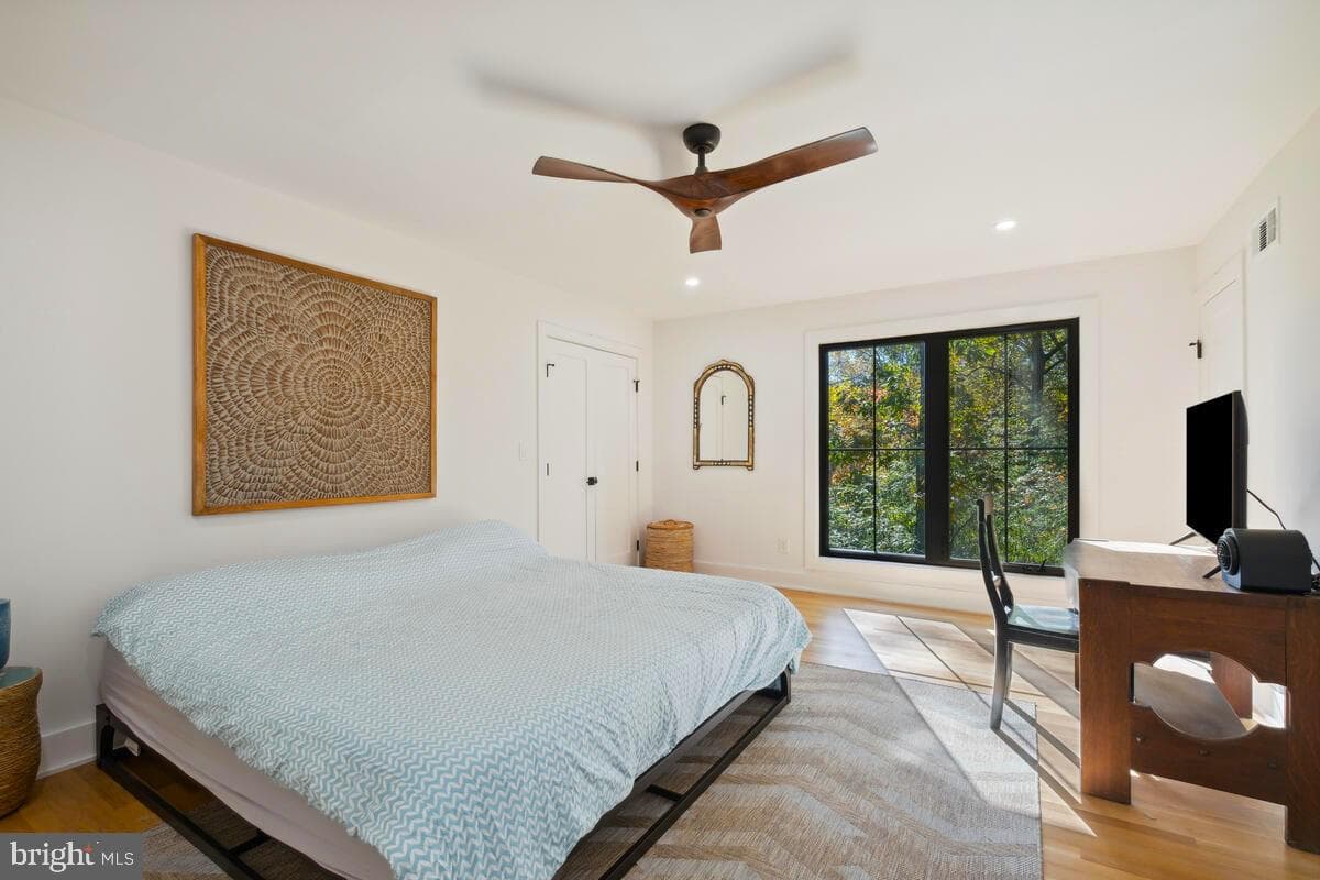 11900 Viewcrest Terrace photo 36