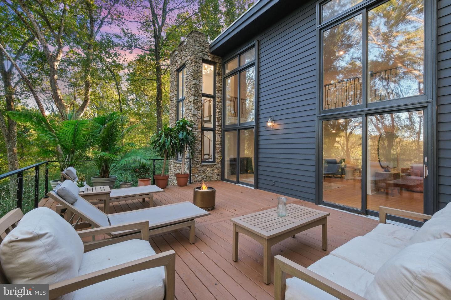 11900 Viewcrest Terrace photo 4
