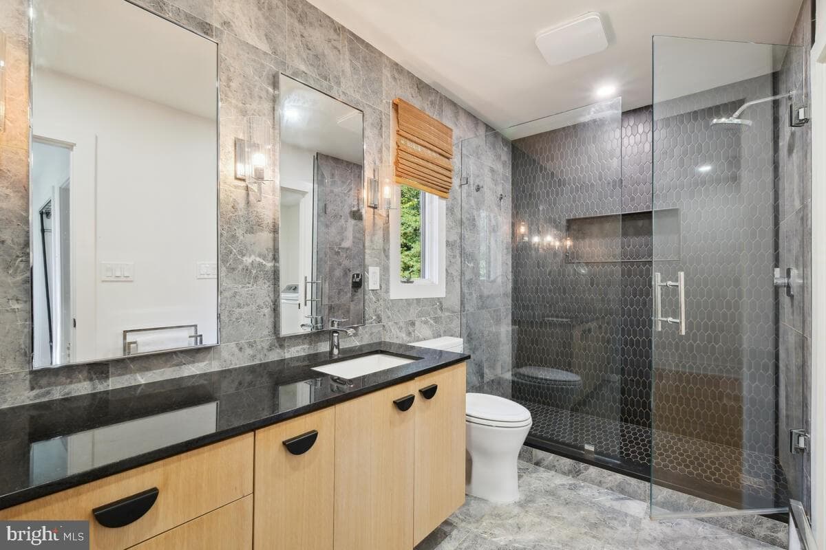 11900 Viewcrest Terrace photo 46