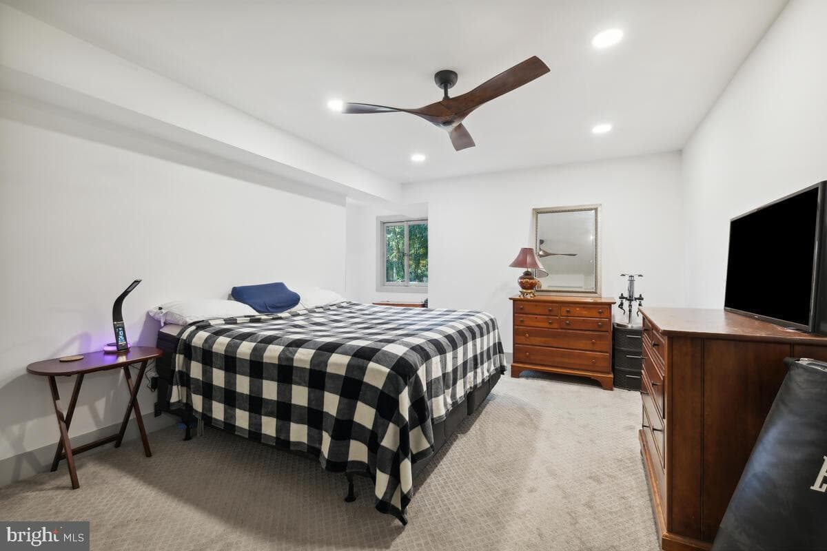 11900 Viewcrest Terrace photo 59