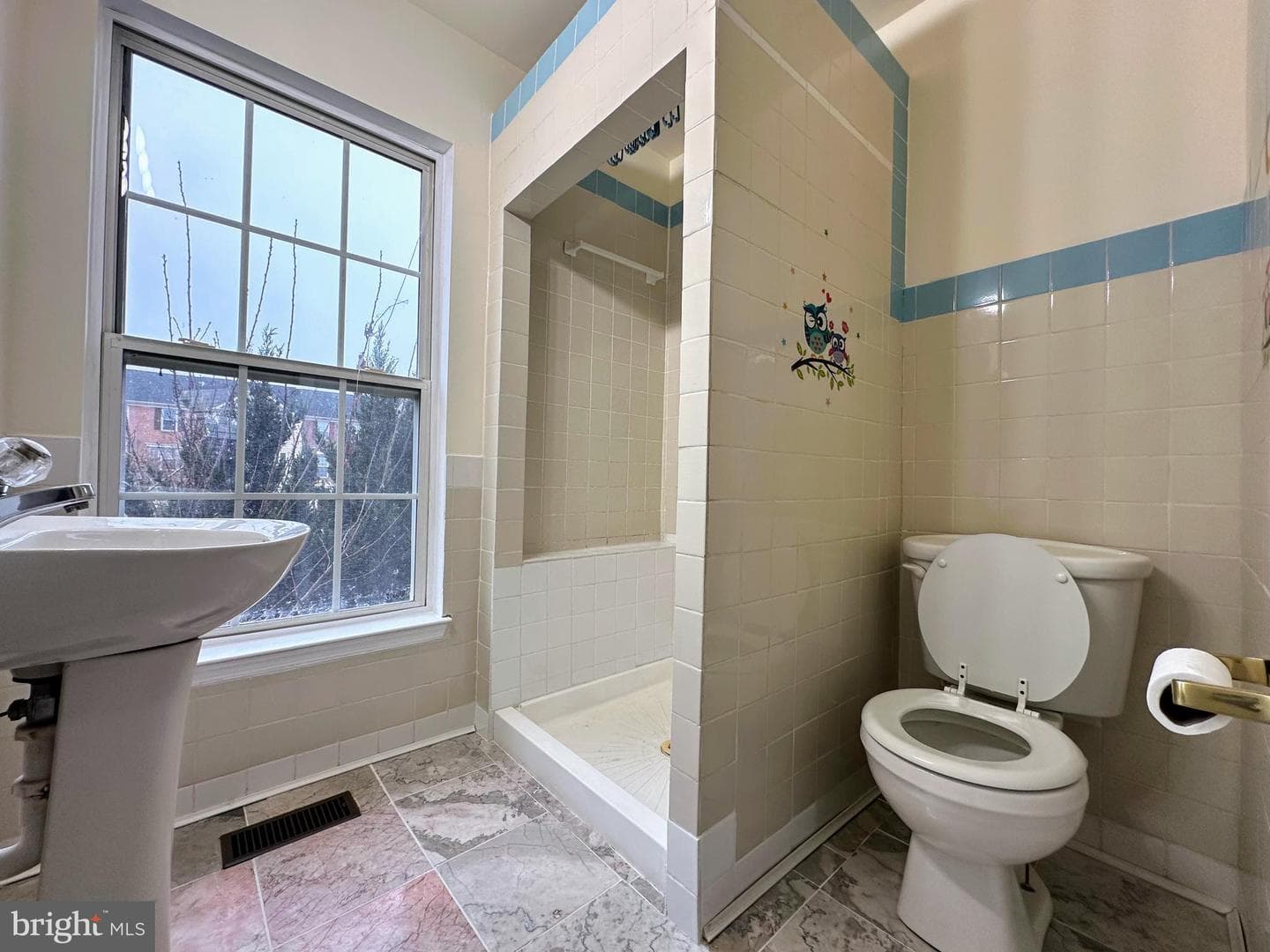 2452 Epstein Court photo 13