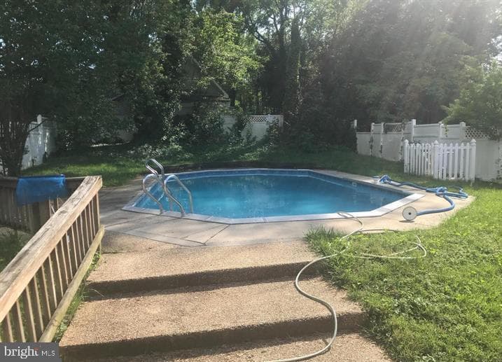 905 Gilbert Road photo 54