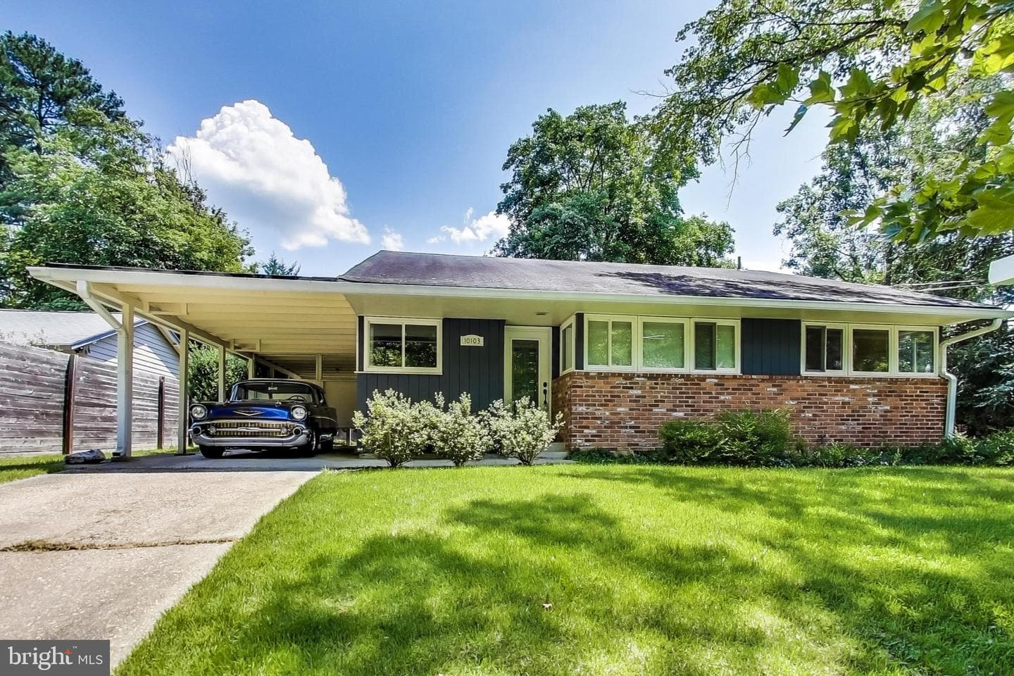 10103 Parkwood Terrace photo 2