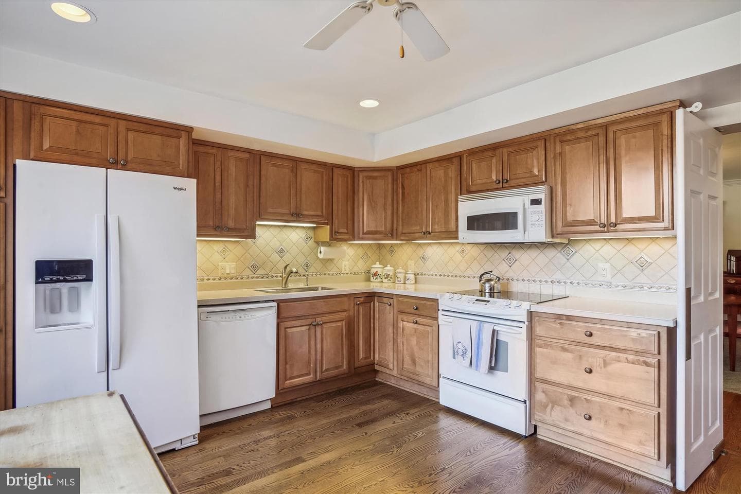 4982 Sentinel Drive #14-306 photo 13