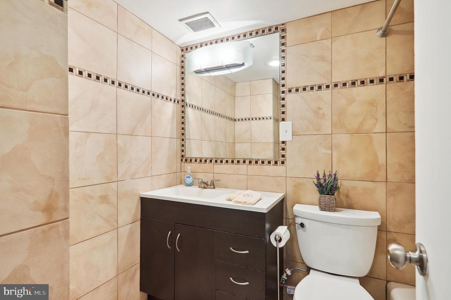 5101 River Road #202 photo 14