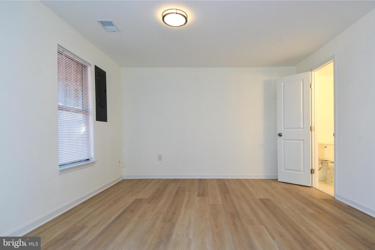 1907 Bronzegate Boulevard #93 photo 29