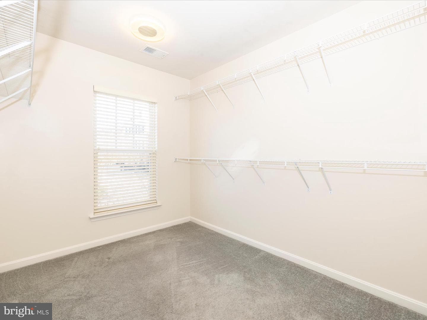 13430 Dutrow photo 29