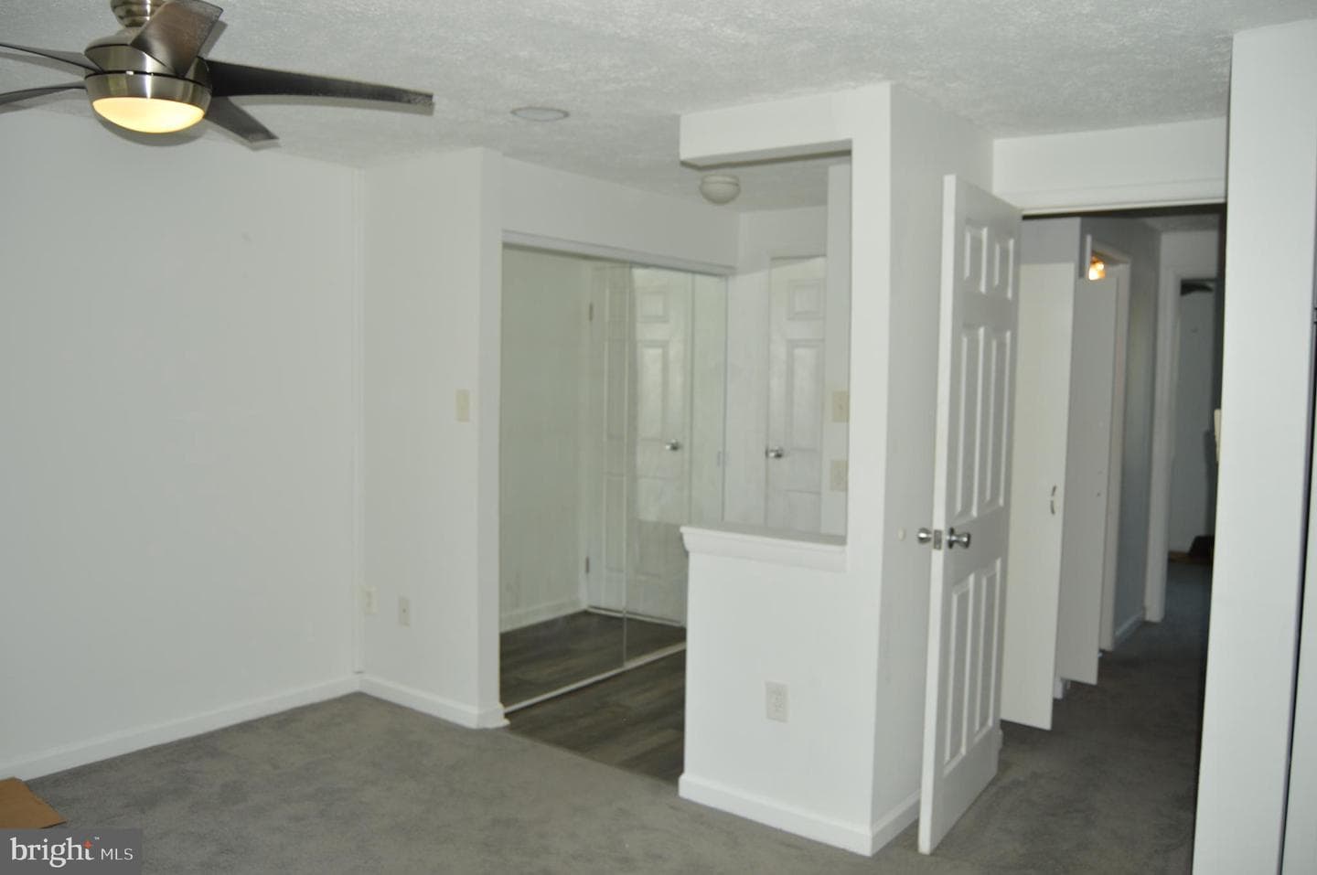 2947 Shepperton Terrace photo 18