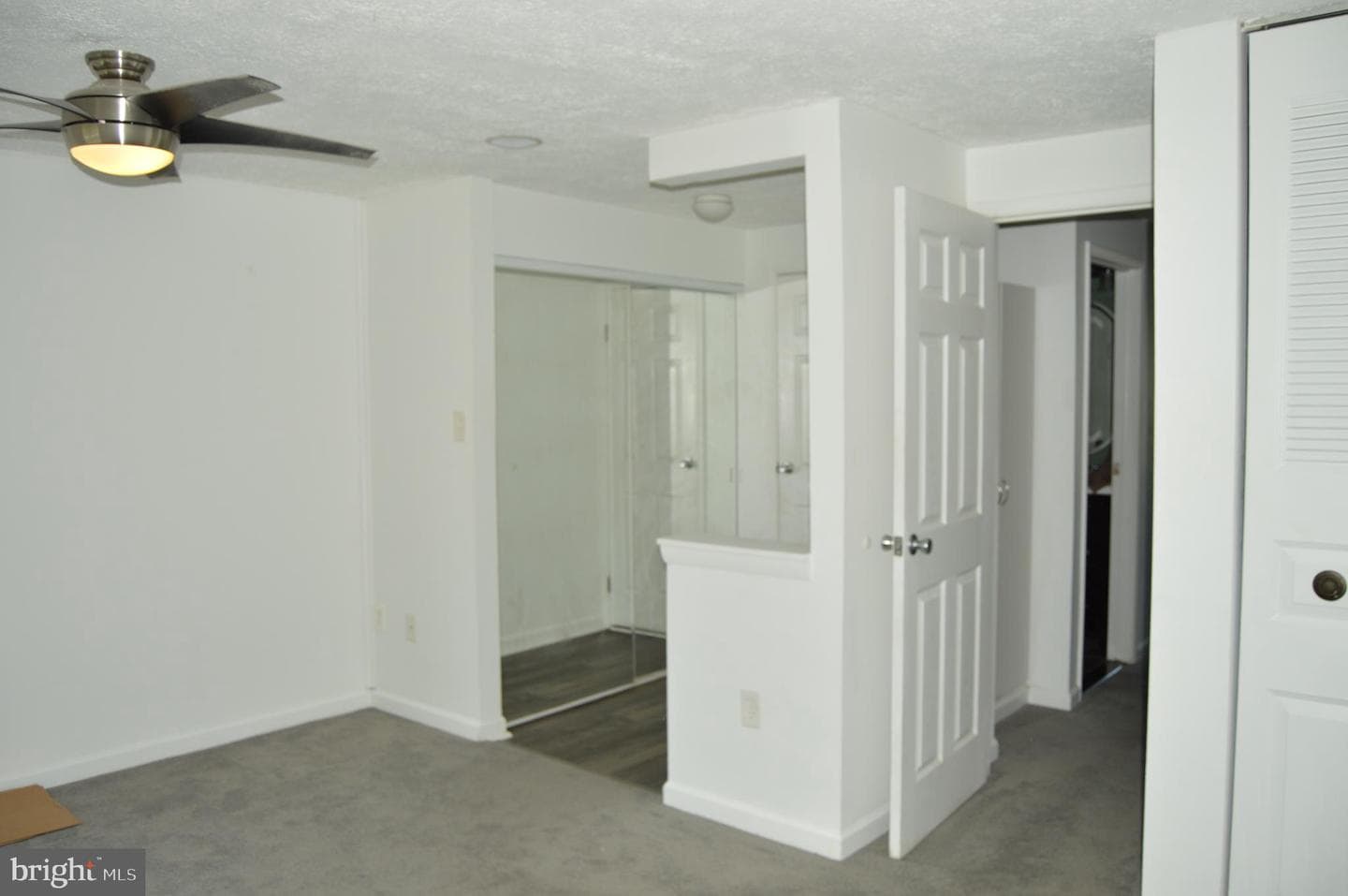 2947 Shepperton Terrace photo 20