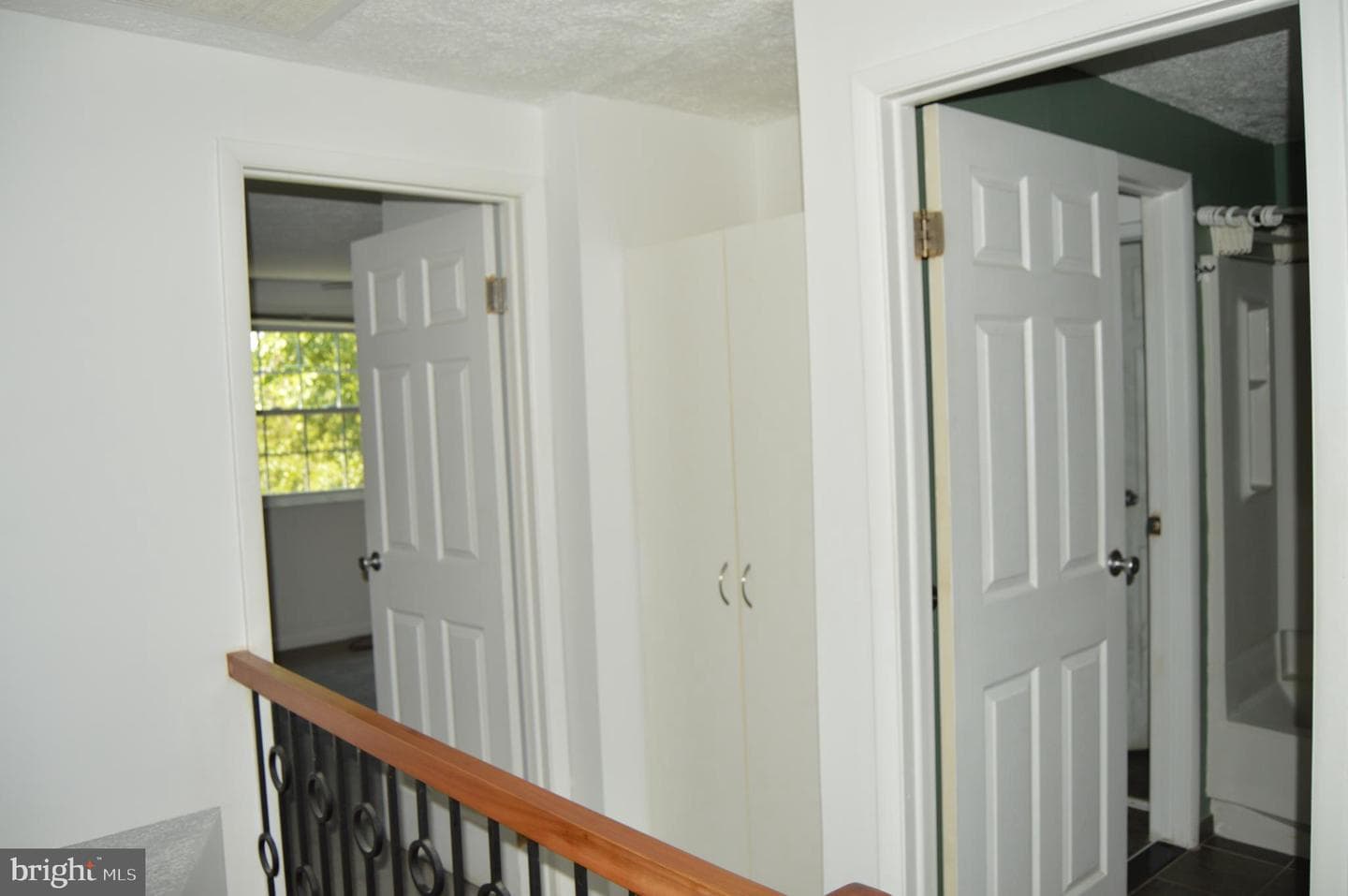 2947 Shepperton Terrace photo 21