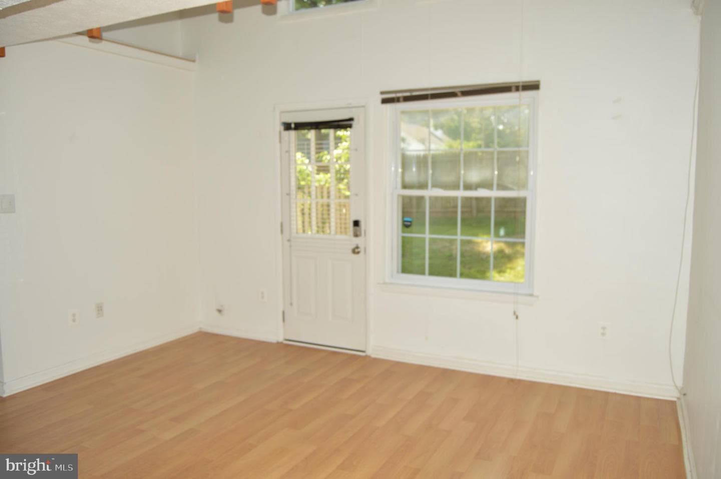 2947 Shepperton Terrace photo 25