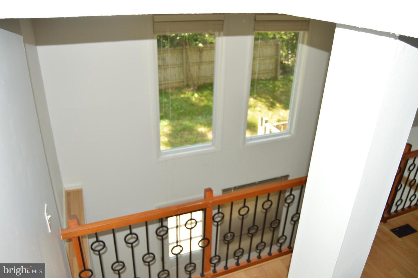 2947 Shepperton Terrace photo 8