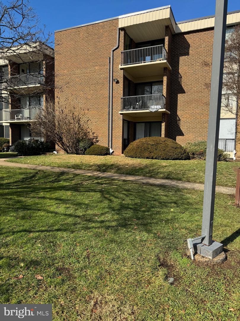 2101 Walsh View Terrace #17-203