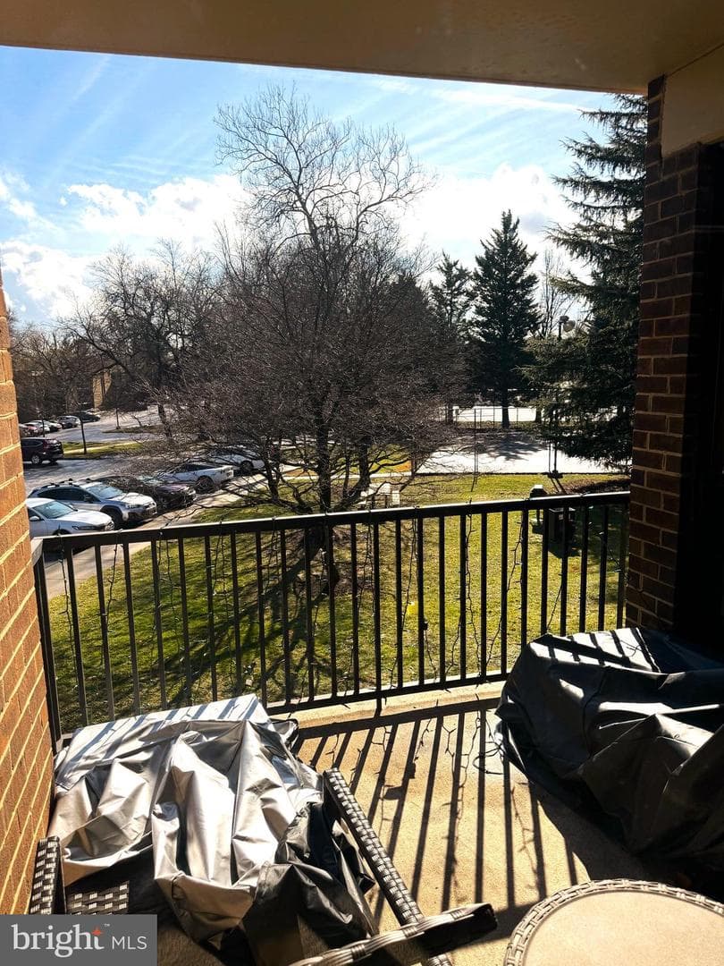 2101 Walsh View Terrace #17-203 photo 3