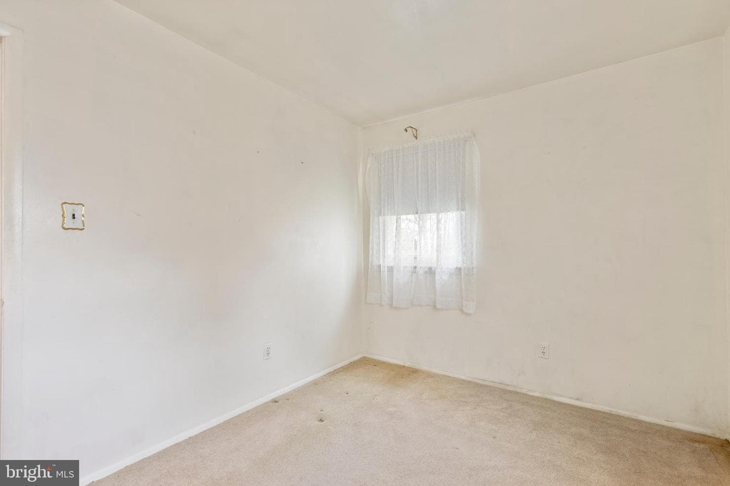 705 Douglass Avenue photo 20