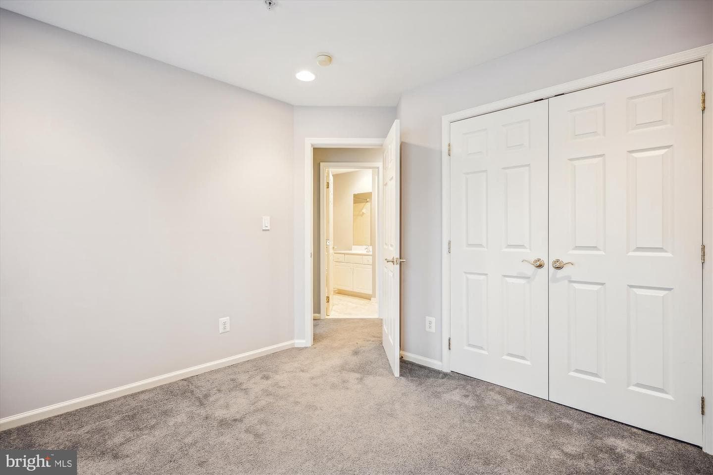 409 Oak Knoll Terrace photo 39